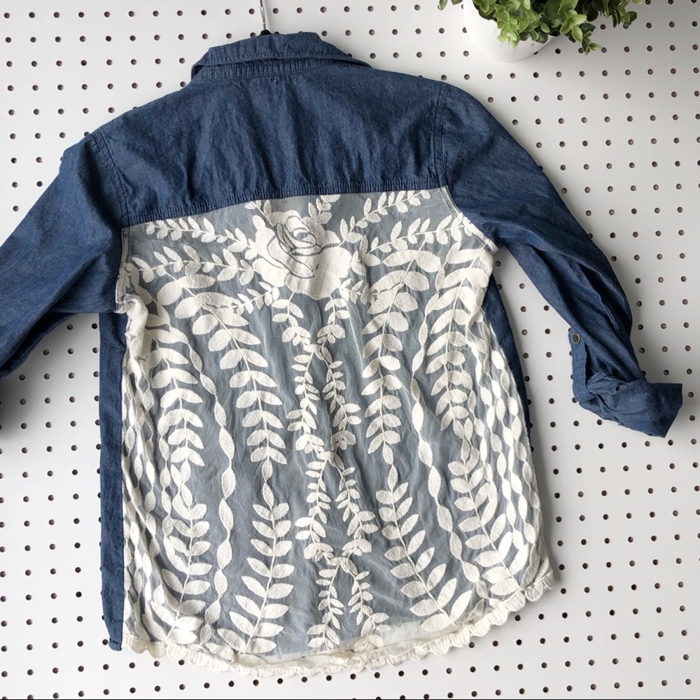 Show stopping chambray and lace button down boho
